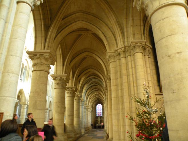  une des nefs fe la cathédrale